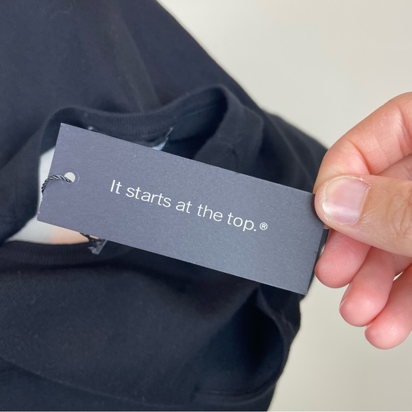 Cable & Gauge Solid Black Cold Shoulder Long Sleeve Blouse Top Women New Medium - Picture 4 of 6